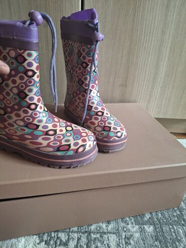 Uşaq ayaqqabıları: Usaq üçün sapox.ölçü 31 .təzə kimi qalib — 2