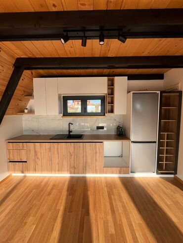 Kuće na prodaju: 98 kv. m, 3 sobe — 6