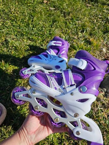 Ostale dečije stvari: Roleri Podesivi brojevi, silikonski- svetleci tockovi Od broja 29-43 na lalafo.rs — 5 Ostale dečije stvari: Roleri Podesivi brojevi, silikonski- svetleci tockovi Od broja 29-43 — 5