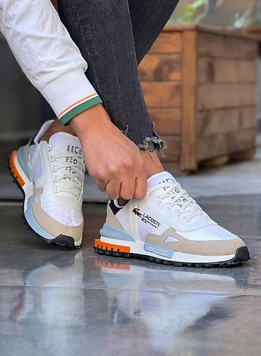 Patike: Lacoste patike veličine 44 veličine
za samo
5299 din — 15