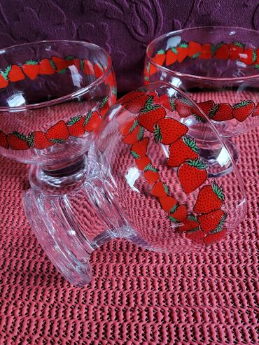 Čaše: Case vintaz za poslastice nove,nemacke. Case za poslastice komada 3 — 8