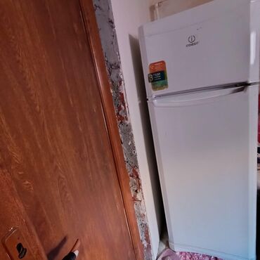 hotpoint ariston soyuducu: Б/у 2 двери Indesit Холодильник Продажа, цвет - Белый