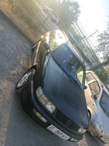 ылдам экспресс талас: Volkswagen Passat: 1993 г., 1.8 л, Механика, Бензин