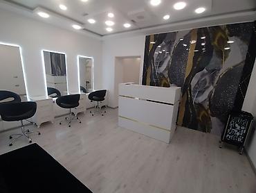Salon, tibbi mebel: Razin Bakixanov qesebesi merkezi yolun üstünde., Gozellik salonunun — 2