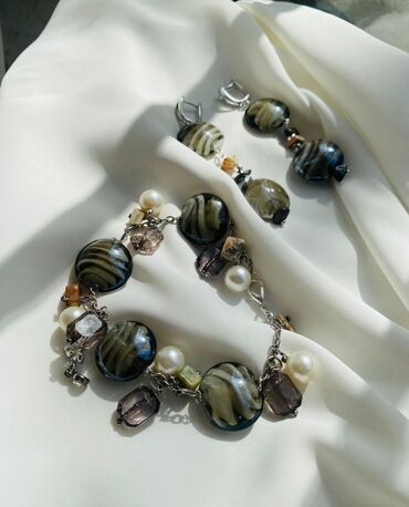 dini koynekler: Zərif bəzək dəsti – qolbaq və sırğalar - Tərkib: metal zəncir əsaslı