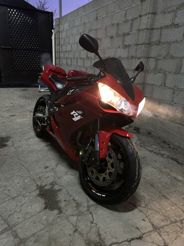 скутер сатылат: Спортбайк Yamaha, 1000 куб. см, Бензин