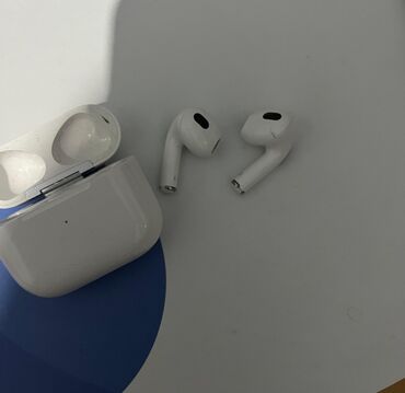 bluetooth speaker: Air pods 3 original!
срочно продаю!!!