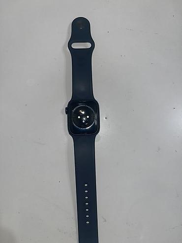 Qara silikon kəmərli Apple watch8. Pil 100% cızığ falan yoxdur idyal