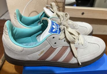 дождевик для обуви: Кроссовки, 40, Adidas, Б/у, Самовывоз