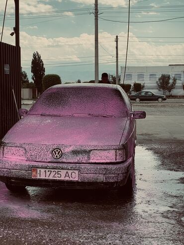 купить прицеп для легкового автомобиля бу: Volkswagen Passat: 1988 г., 1.8 л, Механика, Бензин, Седан