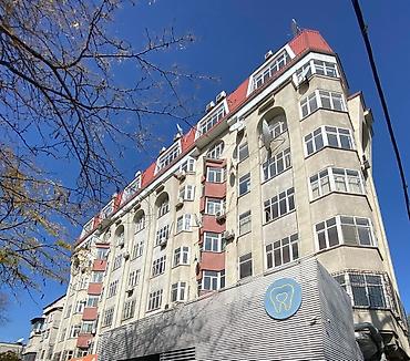 Продажа магазинов В жилом доме, 97 м², Свежий ремонт, С видеонаблюдением, 1 этаж