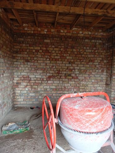 Другие специальности: Фундамент забор крыша песко блок.шыбак стажка — 30