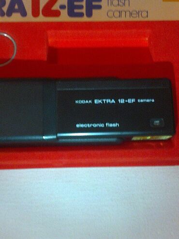 radio multimedija za auto: Prodajem fotoaparat "kodak ektra 12-ef electronic flash camera"u