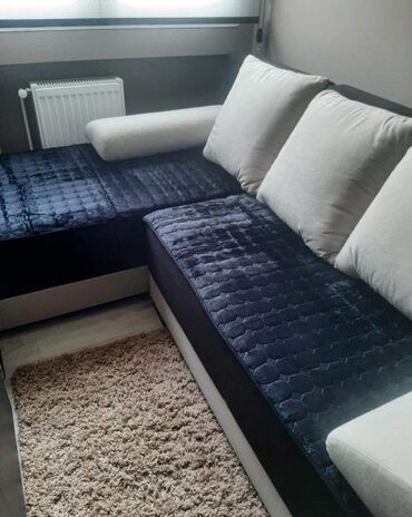 Prekrivači za nameštaj: Neklizajući plišani flekeri Set sadrži tri dela, za trosed, dvosed i — 1