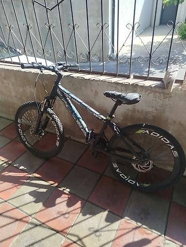 Велосипеды: Mehle sürüşləri üçün uyğun velosiped. Görüntülərdə qara rəngli, qalın — 2