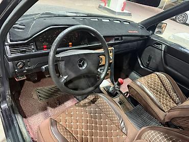 радиатор кондиционера 124: Mercedes-Benz W124: 1989 г., 2.3 л, Механика, Бензин, Седан — 5