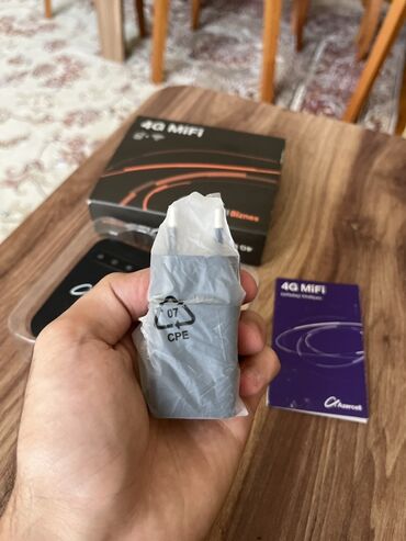 ıpad mini 5: Azercell 4G MiFi (MF25) daşınan Wi‑Fi ruter Xüsusiyyətlər: - Şəbəkə