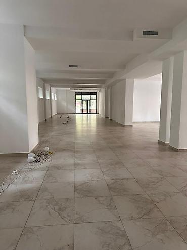 коммерческие помещения бишкек аренда: Магазин, В жилом доме, 260 м² Без оборудования, С ремонтом, Electricity сommunications, Отдельный вход — 3