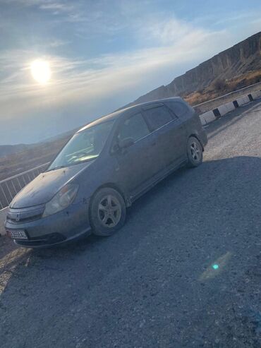 хонда стрим в рассрочку: Honda Stream: 2004 г., Минивэн