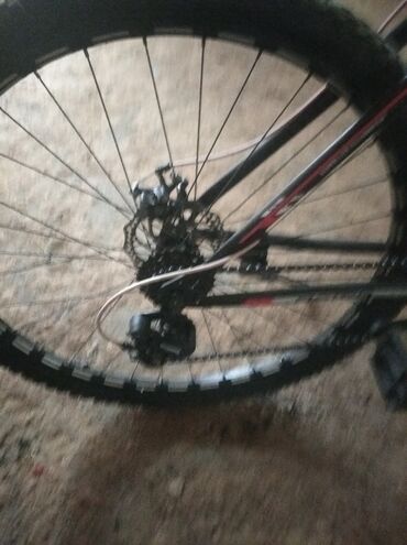 İdman velosipedləri: Dağ velosipedi – Foster markası Xüsusiyyətlər: - Güclü alüminium — 5