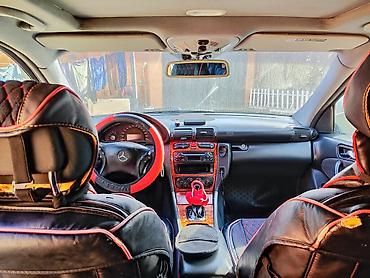 ford transit 2002: Mercedes-Benz C-Class: 2.2 l | 2001 il Universal — 3