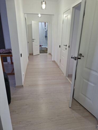 продаю квартиру гос типа: 4 комнаты, 103 м², 105 серия, 3 этаж, Евроремонт