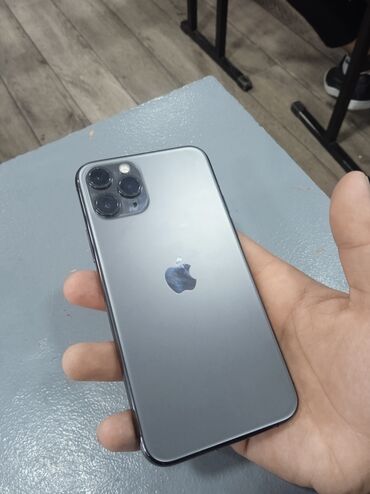 кел кел: IPhone 11 Pro, Б/у, 256 ГБ, Зарядное устройство, 86 %