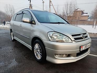 Toyota: Toyota Ipsum: 2002 г., 2.4 л, Автомат, Бензин, Минивэн — 2
