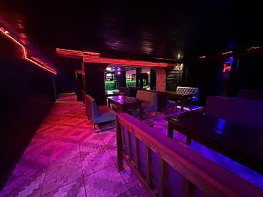 Аренда помещений свободного назначения: Прадается право аренды!!! Срочно!! 300кв/М Караоке Nightclub — — 2