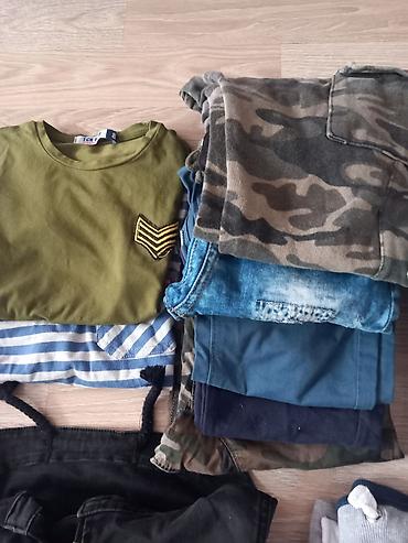 oglas za prodaju dece: Paket garderobe za decaka velicina 8-9,sve je jako kvalitetno I — 3