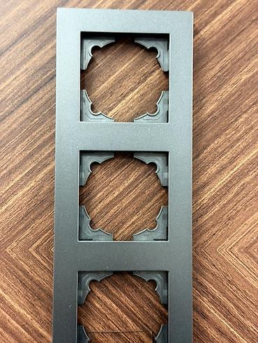 Выключатели: Настенные выключатели KLAUS, графитовый матовый цвет. Описание: - — 8