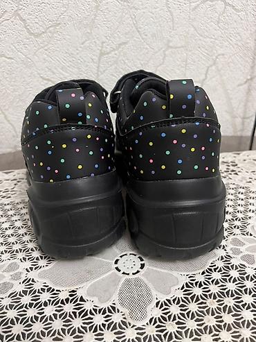 nike react: Кроссовки детские, черные с разноцветным горохом. - Верх: гладкий — 1