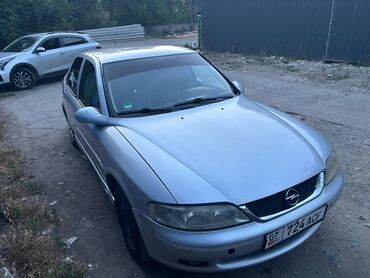 Opel: Opel Vectra: 2001 г., 1.8 л, Механика, Бензин, Хэтчбэк — 5
