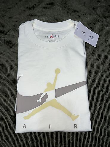 vikend torba: JORDAN Brooklyn Jumpman T-Shirt vel. XS NOVO
IF3043 133 — 6