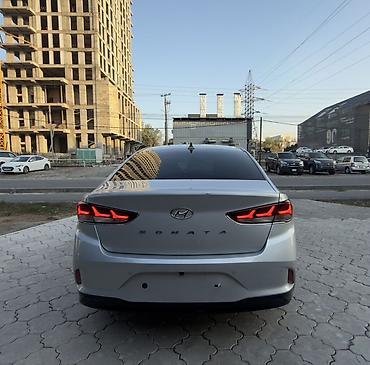 Продажа авто: Hyundai Sonata: 2021 г., 2 л, Автомат, Бензин, Седан — 5