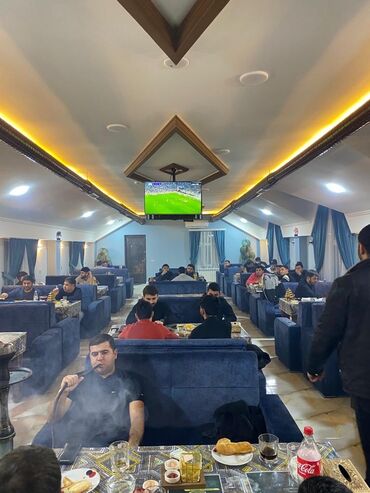 iş elanları qadınlar üçün: Ofisiant. 1 ildən az təcrübə. Dəyişən qrafik. Xətai r. r-nu