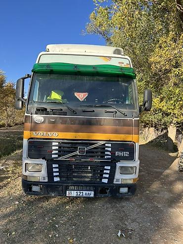 Продаётся седельный тягач Volvo FH12. Основные особенности по фото: -