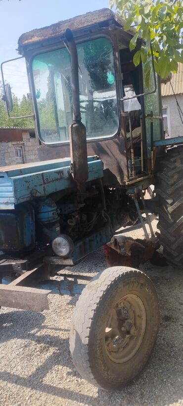 traktor qoşqusu: Traktor T28, 1994 il, 150 at gücü, motor 0.7 l, İşlənmiş