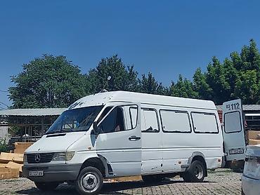 v klass: Mercedes-Benz Sprinter (первое поколение, длинная база, высокий — 4