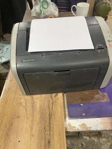 струйных и лазерных принтеров: HP LaserJet 1010 — компактный монохромный лазерный принтер для дома и