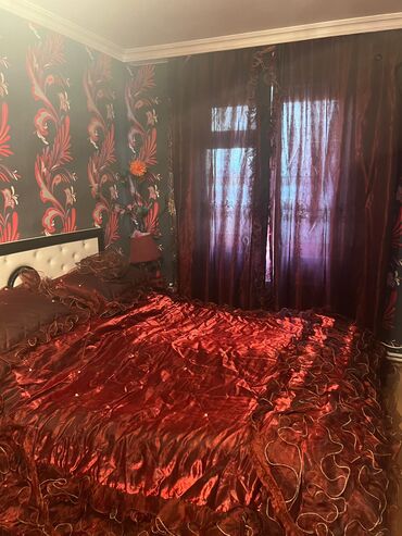 yataklar: Örtük Yataq üçün, rəng - Qırmızı