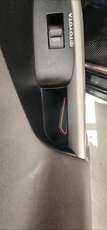 приус 2015 года: Toyota Prius: 2015 г., 1.8 л, Автомат, Гибрид, Лифтбек — 7