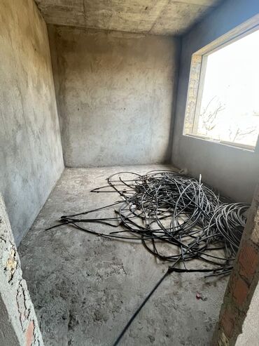 Həyət evləri və villaların satışı: 5 otaqlı, 1600 kv. m, Təmirsiz — 17