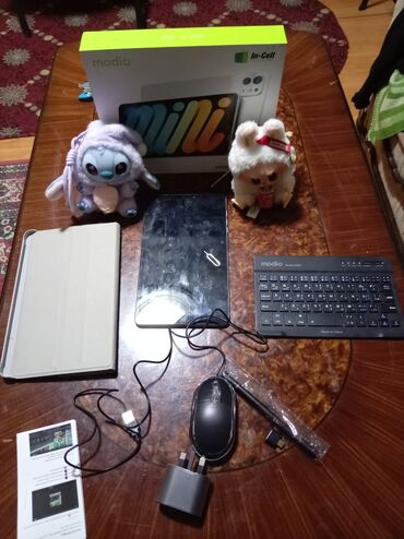 Digər planşetlər: Tecno iPad (planşet) və maqnitli örtük - Brend/model: Tecno planşet — 7