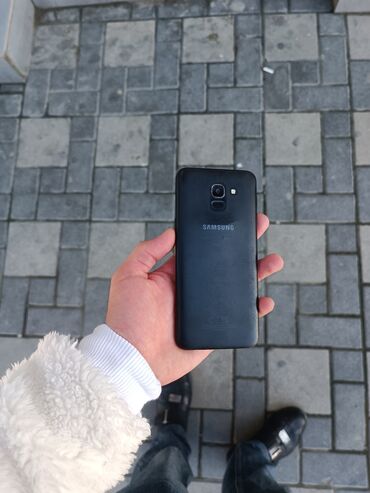samsung s7582: Samsung Galaxy J6 2018, 32 GB, rəng - Qara, Düyməli, Barmaq izi
