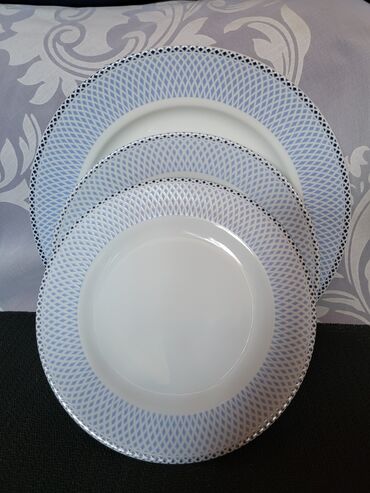 Kuhinjski setovi: Set nov petodelni porcelanski za jednu osobu. Petodelni — 9