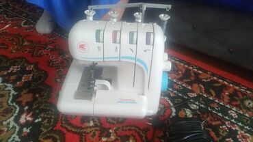 швейная машына: Швейная машина Chayka, Оверлок, Полуавтомат