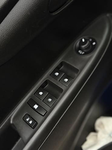 Chevrolet: Chevrolet Spark: 2019 г., 1 л, Вариатор, Бензин, Хэтчбэк — 21