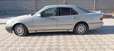 продаю мерседес сапог всё модели бишкек: Mercedes-Benz E‑Class W210, серебристый седан. Кузов и экстерьер: -