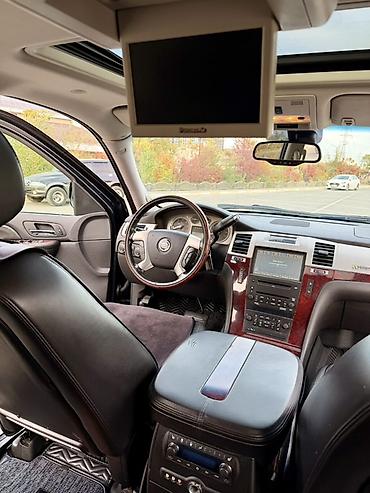 byd atto 8: Cadillac Escalade: 2009 г., 6 л, Автомат, Бензин, Внедорожник — 6